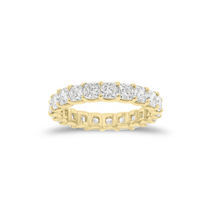 Cushion-Cut Diamond Eternity Ring - 18K gold weighing 3.20 grams - 21 cushion-cut diamonds weighing 2.99 carats (GIA-graded F-G color, VS2 clarity)
