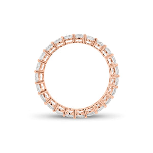 Diamond Shared Prong Eternity Ring - 18K gold weighing 1.47 grams - 23 round diamonds weighing 1.65 carats
