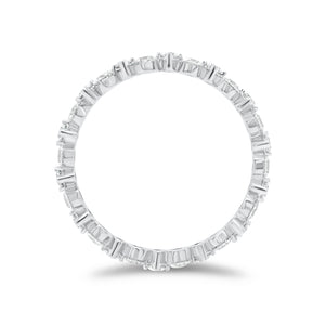 Circles and Diamonds Eternity Ring - 18K gold weighing 0.95 grams - 28 round diamonds weighing 0.97 carats