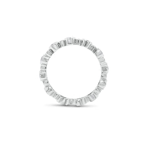 Diamond Eternity Band with Milgrain - 18K gold weighing 2.41 grams - 24 round diamonds totaling 0.86 carats