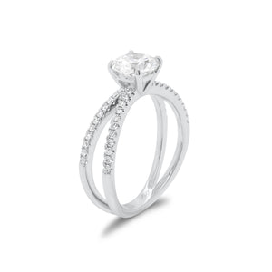 Round Diamond Engagement Ring with Open Shank  -18K weighting 4.02 GR  - 44 round diamonds totaling 0.26 carats