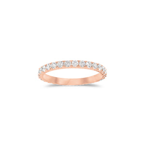 Diamond eternity band - 18K gold weighing 1.52 grams - 30 round diamonds totaling 0.84 carats