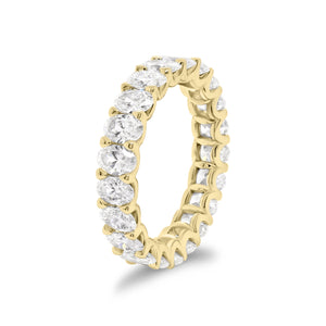 Oval Diamond Eternity Band - 18K gold weighing 3.11 grams - 21 oval brilliant-cut diamonds totaling 3.15 carats (GIA-graded G color, VS clarity)