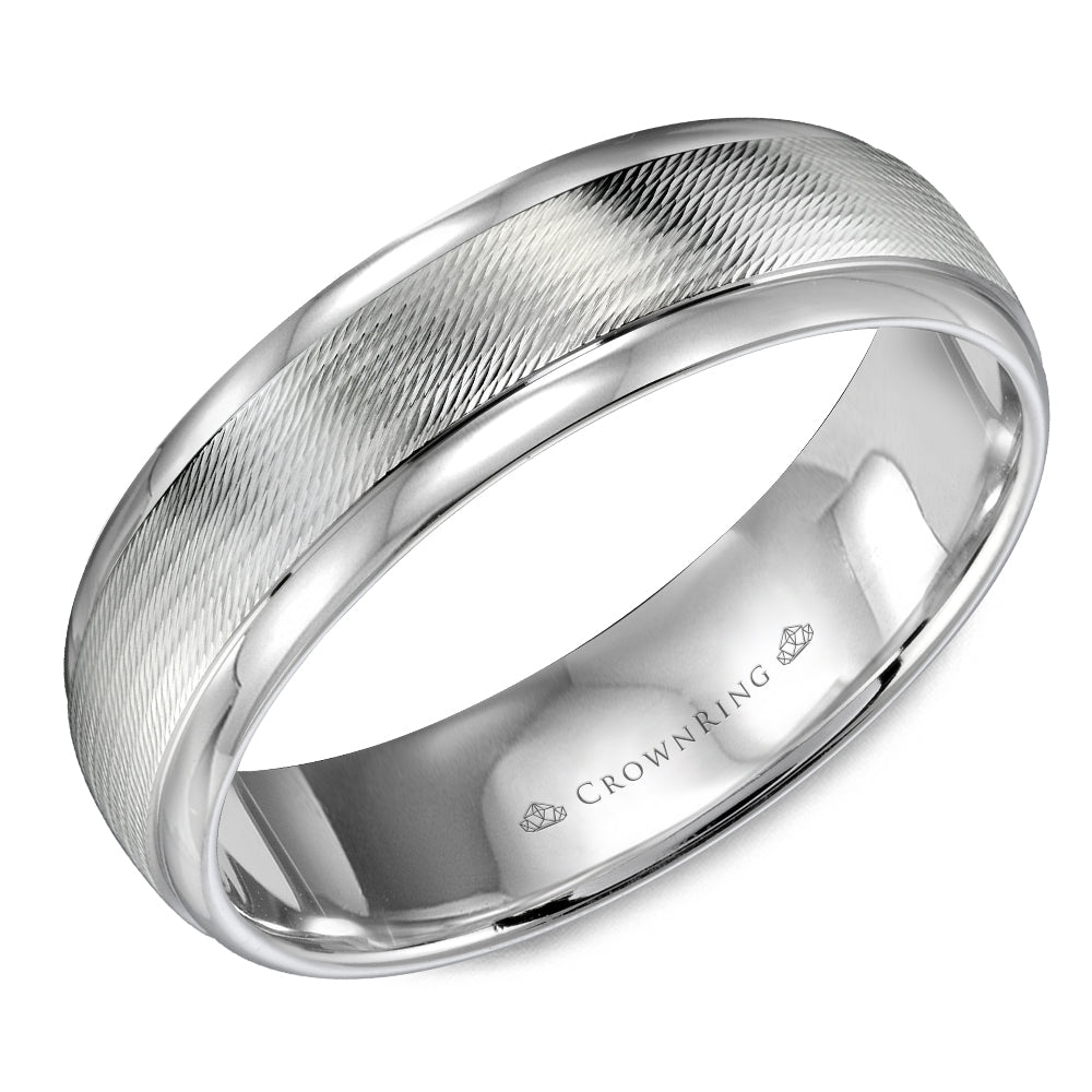 All high polish men's wedding band This men's wedding band is composed of 14k gold weighing 6.5 grams with a width of 6.0 mm 