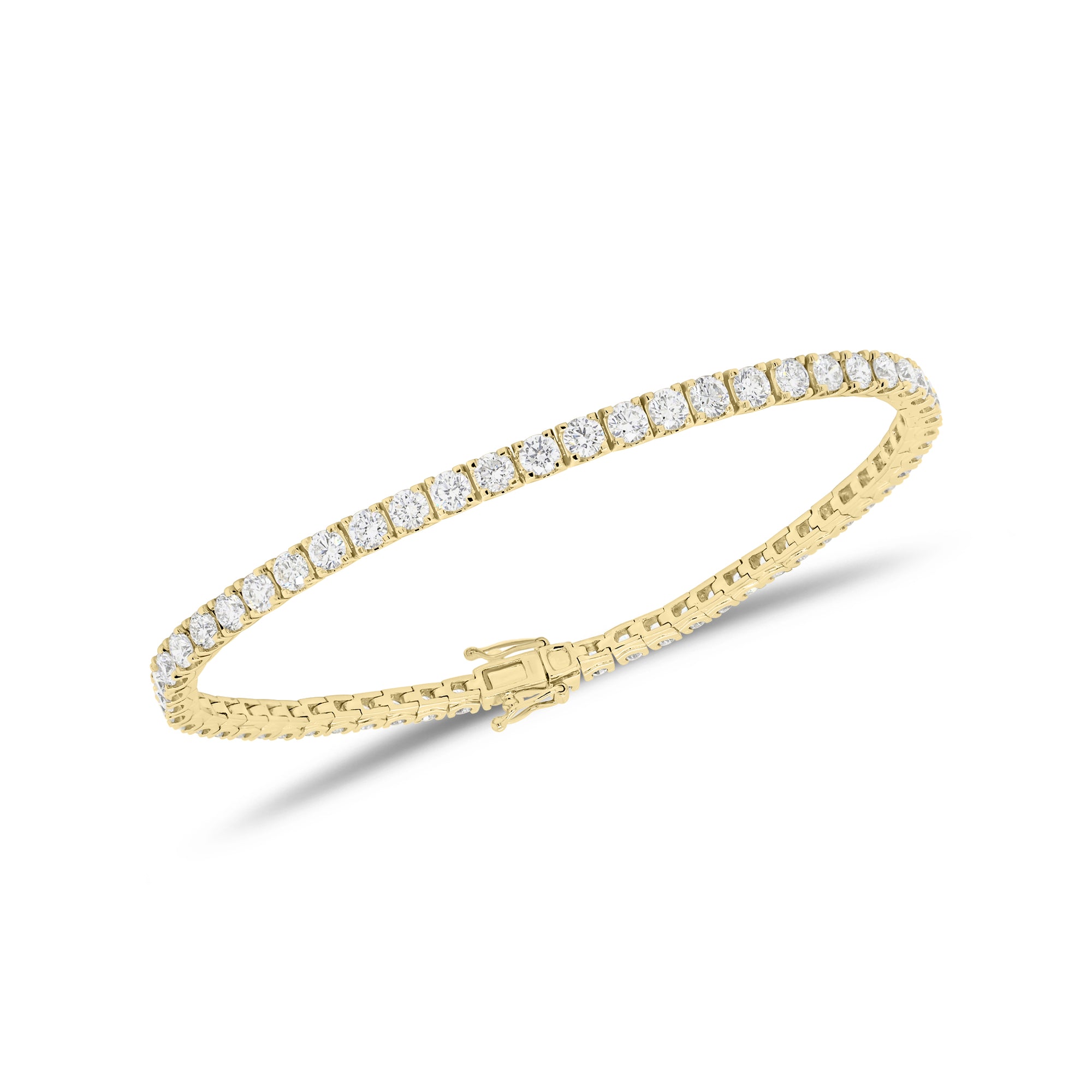 4.60 ct Diamond Tennis Bracelet - 18K gold weighing 10.80 grams - 59 round diamonds weighing 4.60 carats