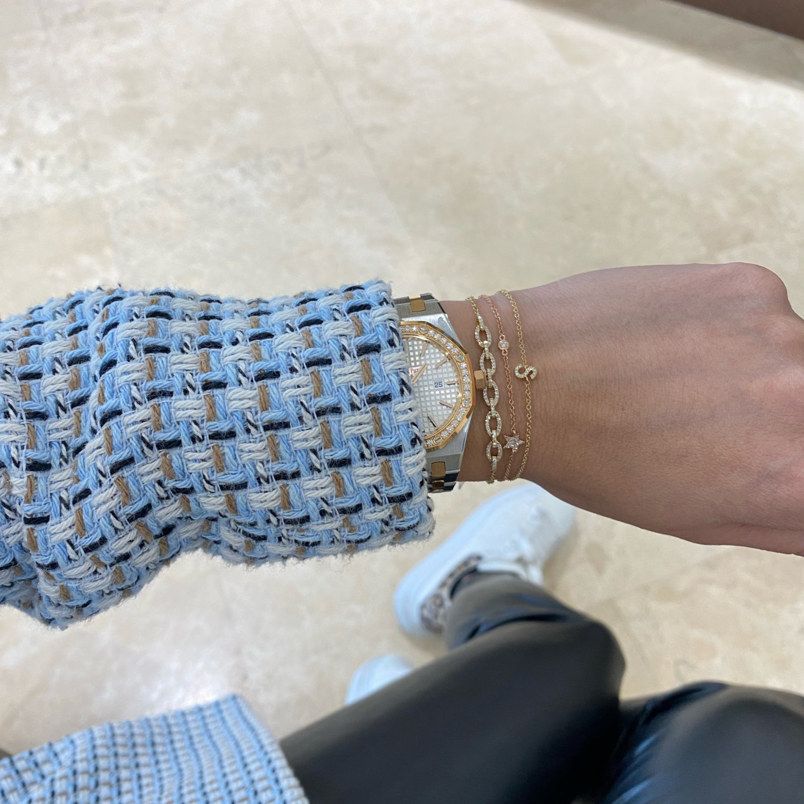 Diamond Oval Link Fashion Bracelet - 14K gold weighing 2.17 grams  - 84 round diamonds weighing 0.25 carats