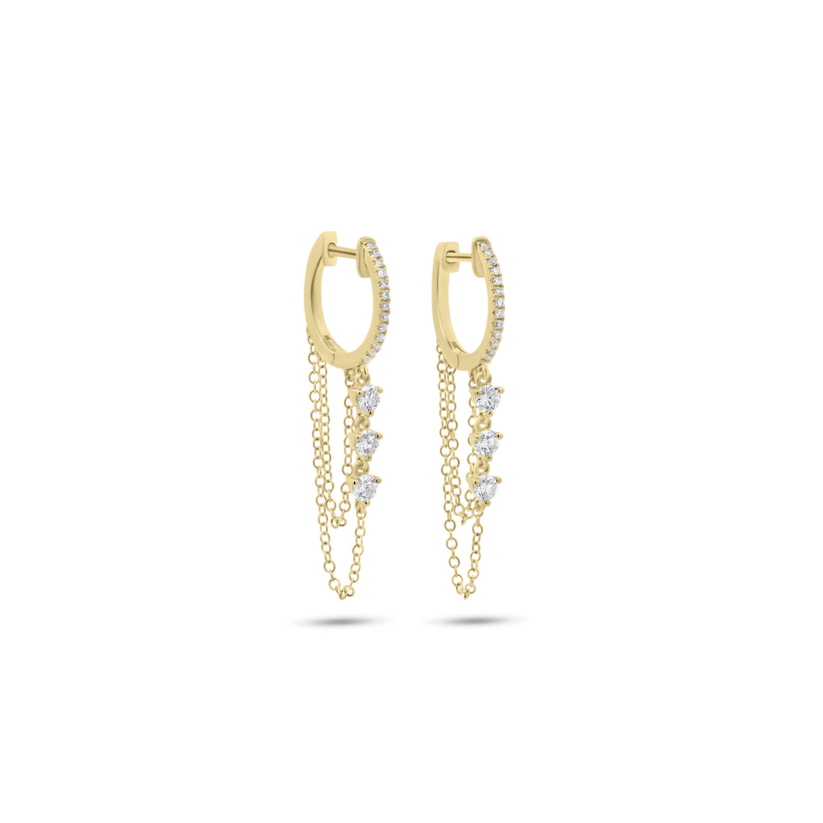 Diamond huggie earrings with double chains
- 14K gold weighing 2.30 grams
- 6 round diamonds weighing 0.35 carats
- 26 round diamonds weighing 0.07 carats