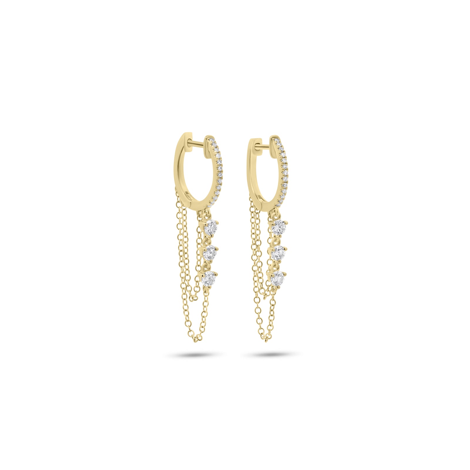 Diamond huggie earrings with double chains
- 14K gold weighing 2.30 grams
- 6 round diamonds weighing 0.35 carats
- 26 round diamonds weighing 0.07 carats