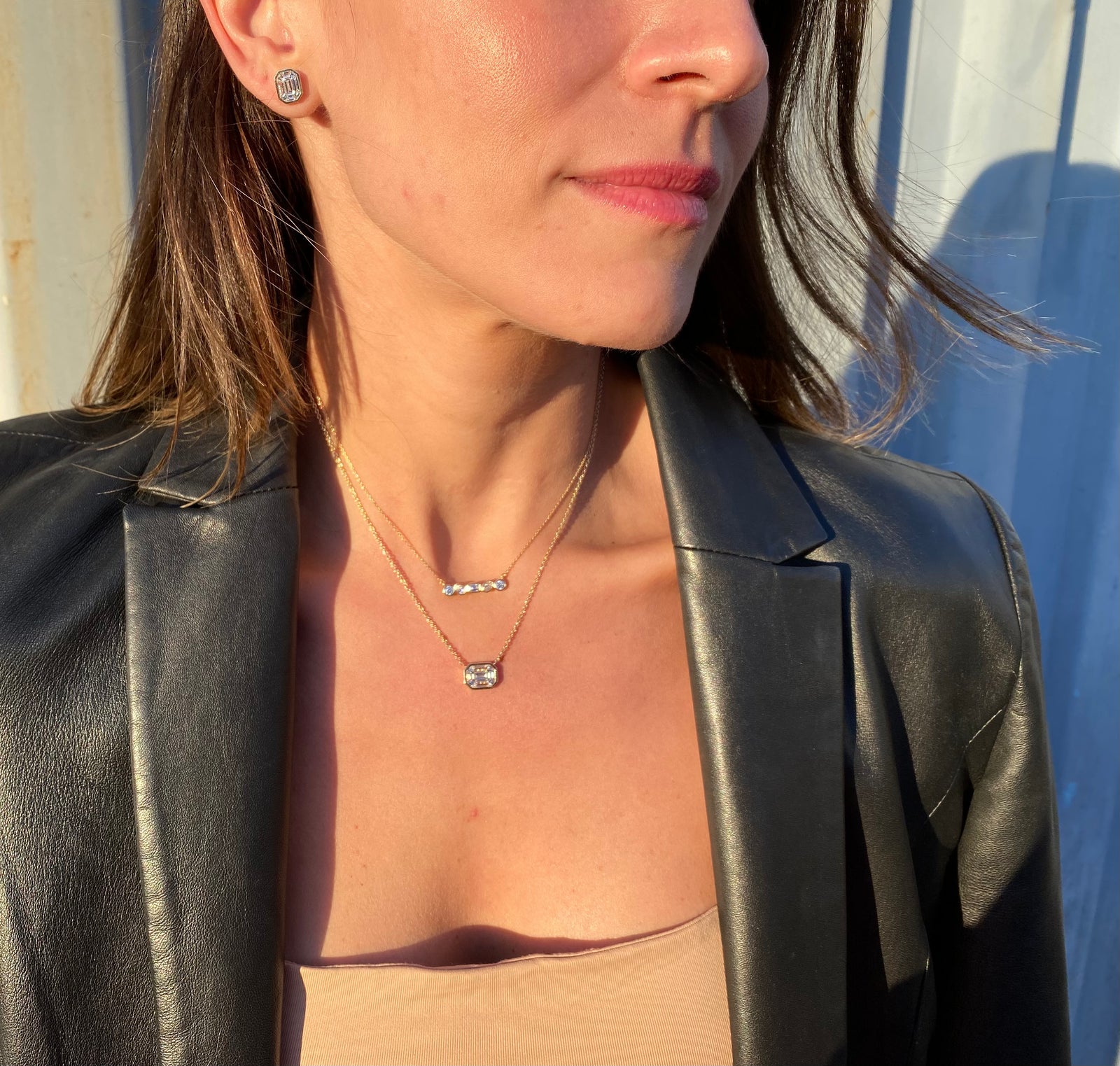 Emerald-Cut Diamond Illusion Stud Earrings
- 14K gold weighing 3.50 grams
- 18 baguette diamonds weighing 1.18&nbsp;carats