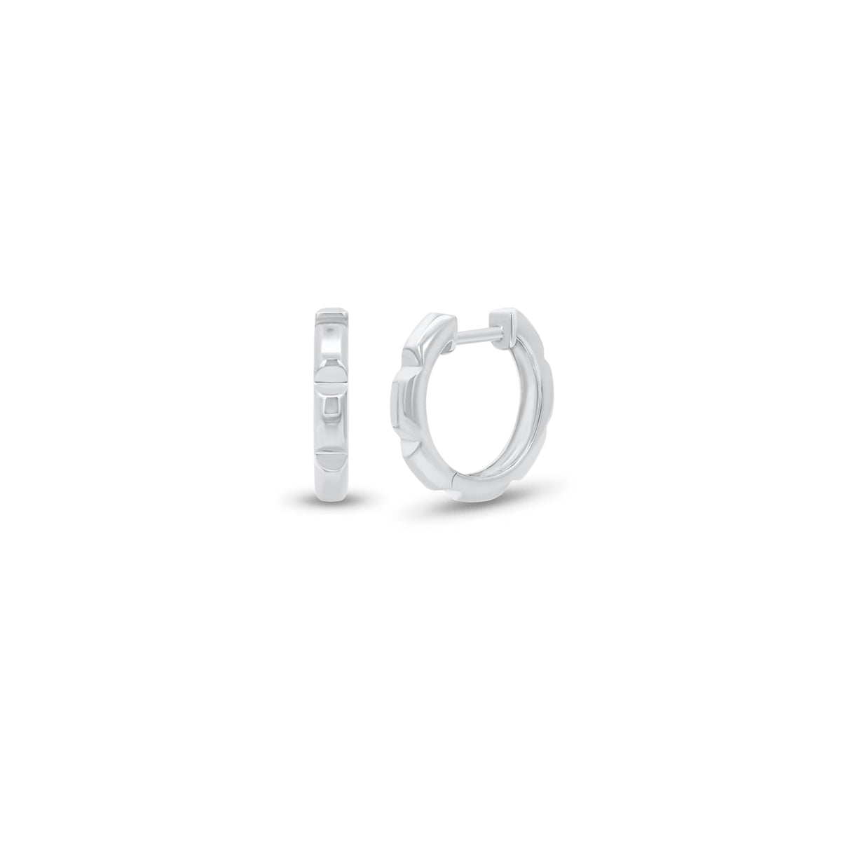 Textured gold huggie earrings - 14K gold weighing 2.32 grams