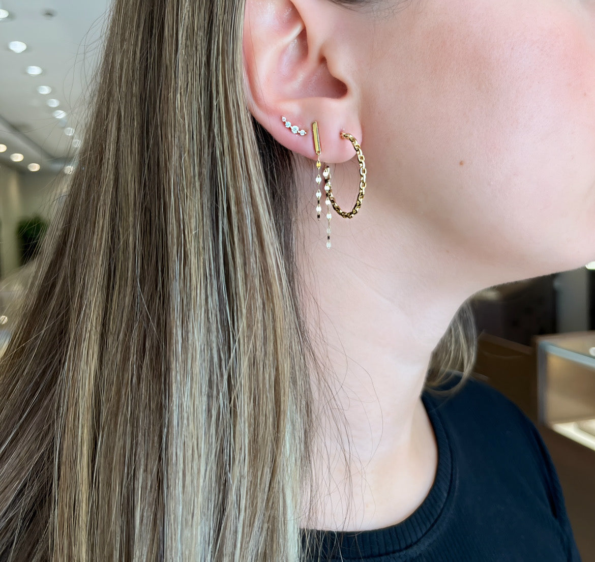 Gold chain hoop earrings - 14K gold weighing 3.28 grams