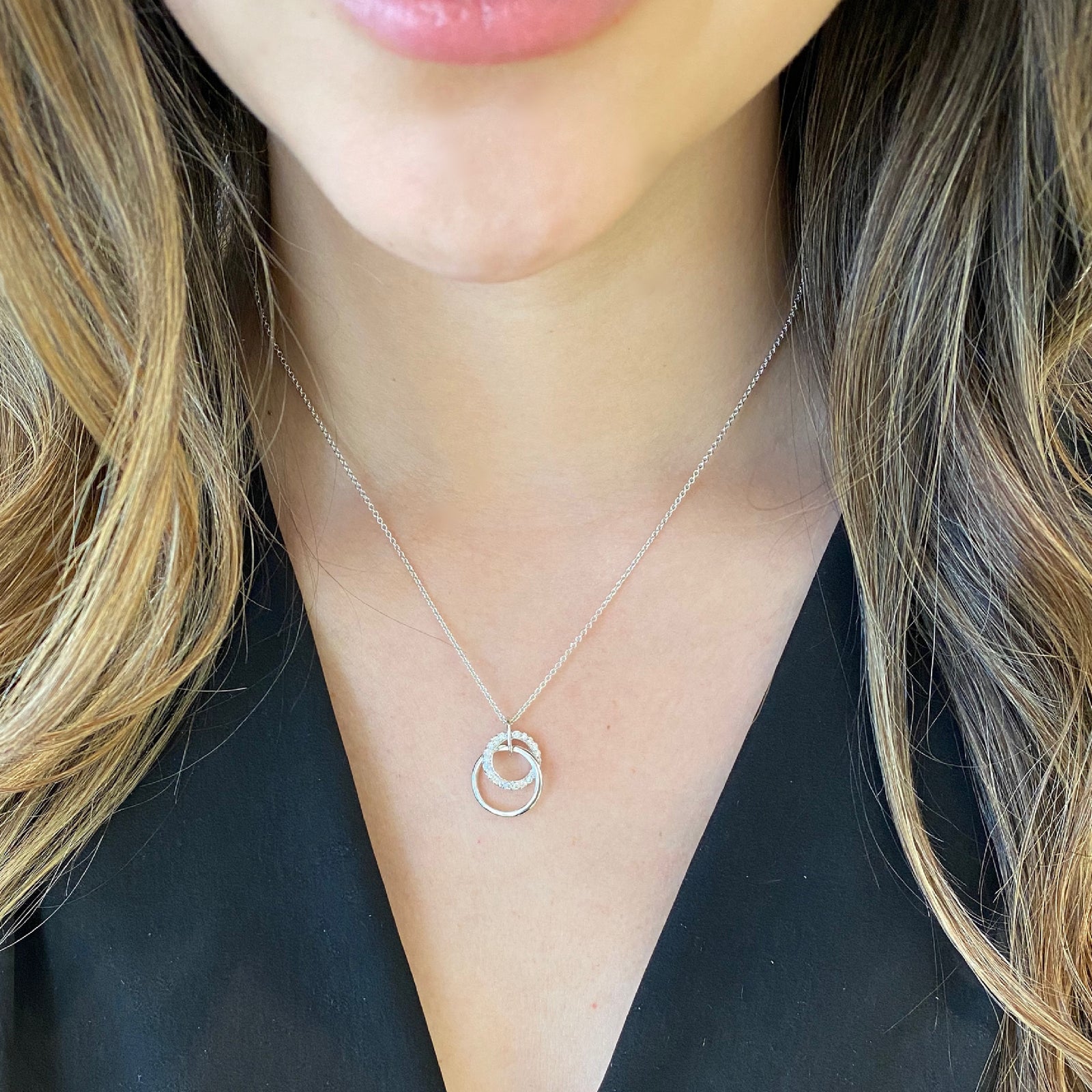 Diamond & Gold Interlocking Links - 14K gold weighing 2.59 grams   - 43 round diamonds weighing 0.58 carats