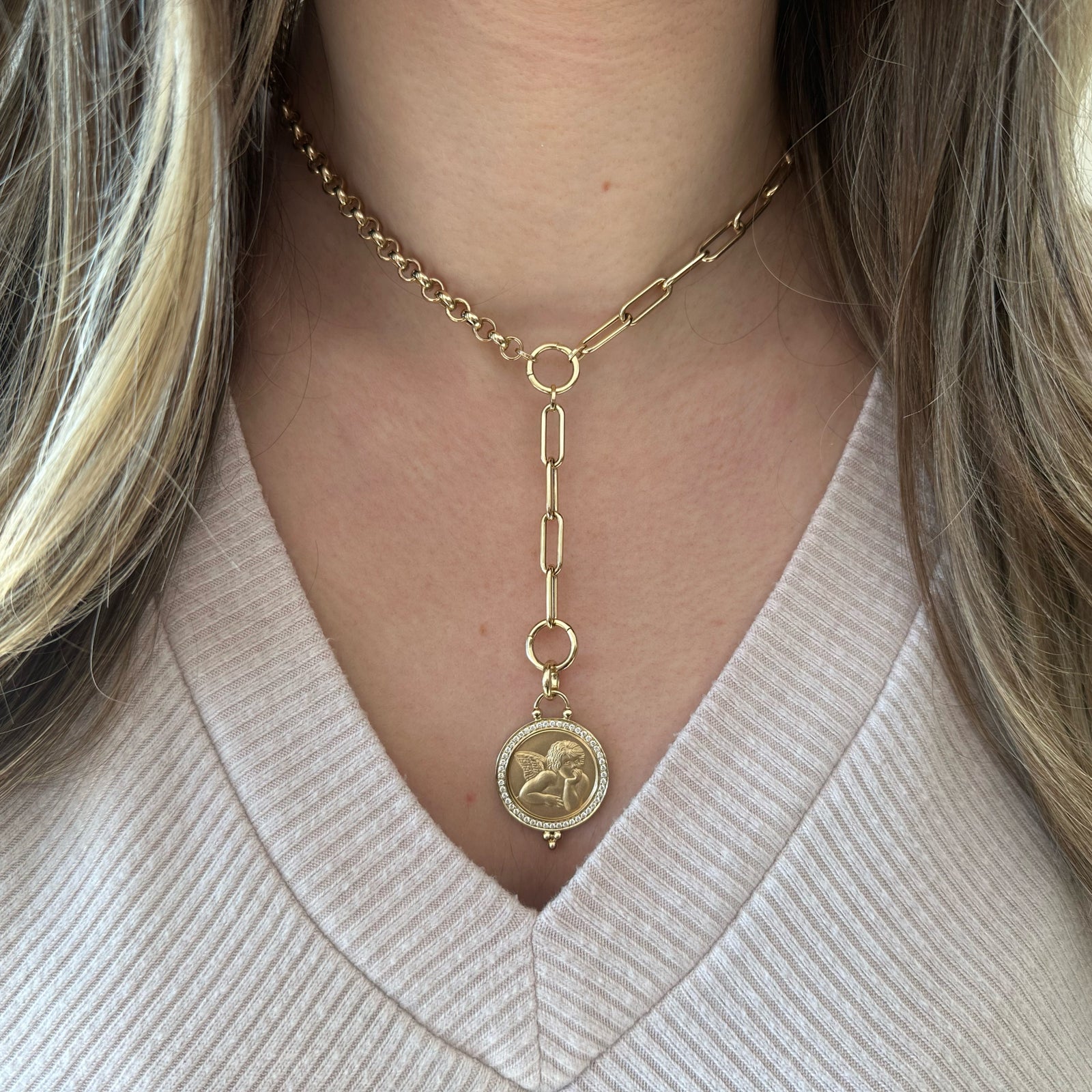 Diamond & Gold Angel Pendant - 14K gold weighing 8.10 grams - 48 round diamonds weighing 0.46 carats