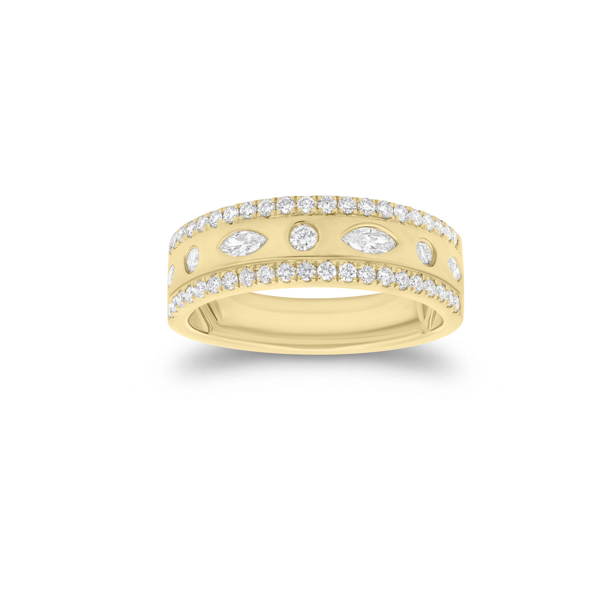 Round & Marquise Diamond Ring - 14K gold weighing 3.73 grams - 45 round diamonds weighing 0.33 carats - 4 marquise-shaped diamonds weighing 0.16 carats