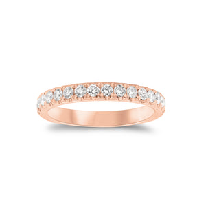 0.81 ct Diamond Eternity Ring - 18K gold weighing 2.73 grams  - 32 round diamonds weighing 0.81 carats