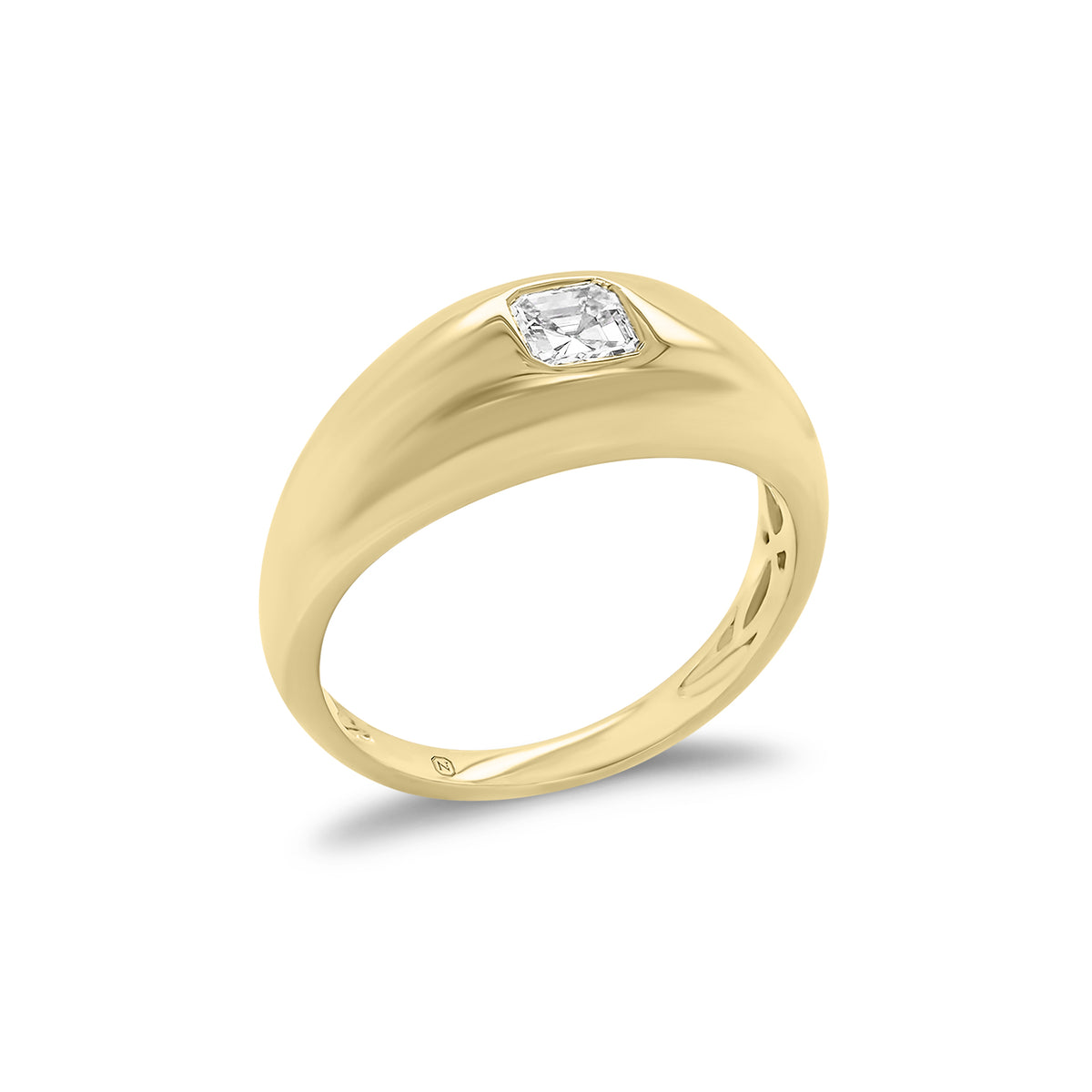 Asscher Cut Diamond Dome Ring - 14K gold weighing 4.09 grams - 0.35 ct Asscher cut diamond
