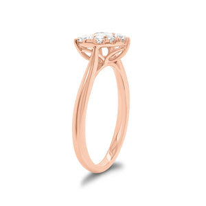 Diamond Heart Engagement Ring - 18K gold weighing 3.14 grams  - 10 round diamonds weighing 0.60 carats