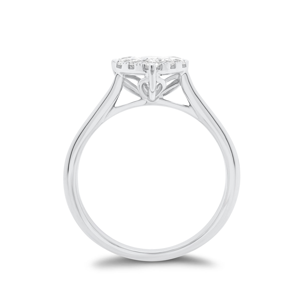 Diamond Heart Engagement Ring - 18K gold weighing 3.14 grams  - 10 round diamonds weighing 0.60 carats