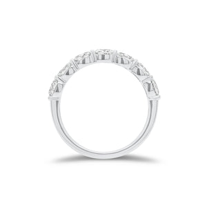 Oval Diamond Wedding Band - 18K gold weighing 2.26 grams - 7 oval-shaped diamonds weighing 0.98 carats