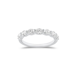 Oval Diamond Wedding Band - 18K gold weighing 2.26 grams  - 7 oval-shaped diamonds weighing 0.98 carats
