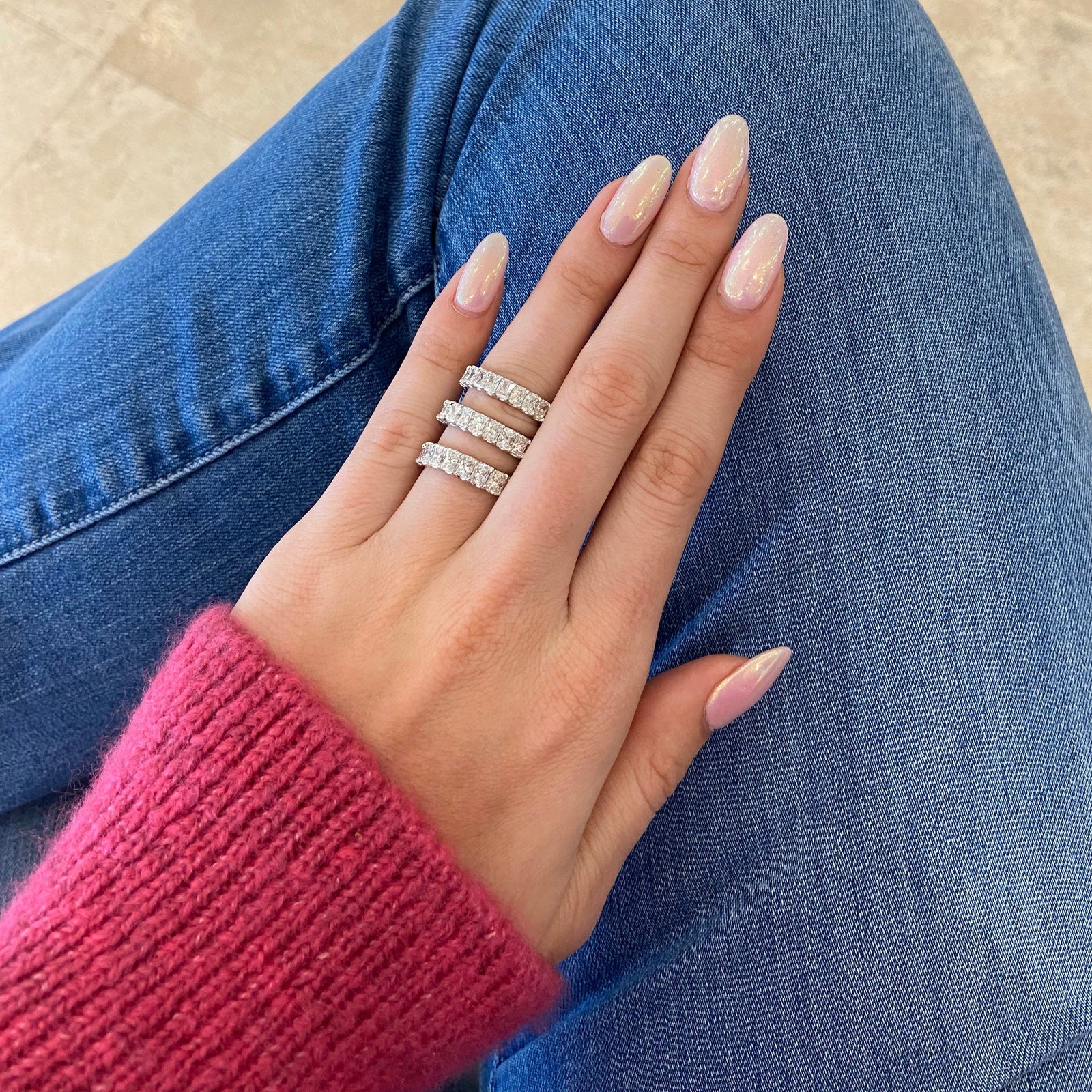 4.47 ct Radiant-Cut Diamond Eternity Band - 18K gold weighing 4.60 grams  - 22 radiant-cut diamonds weighing 4.47 carats (GIA-graded F-color, VS clarity)