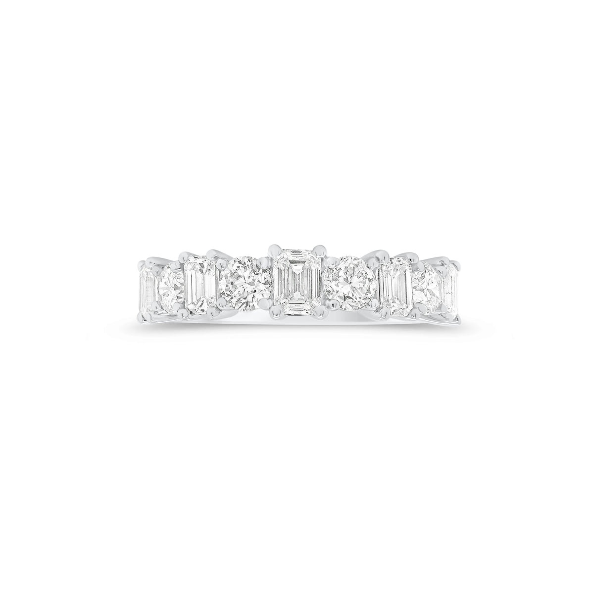 Emerald-Cut & Round Diamond Wedding Band - 18K gold weighing 3.53 grams  - 4 round diamonds weighing 0.74 carats  - 5 emerald-cut diamonds weighing 0.97 carats