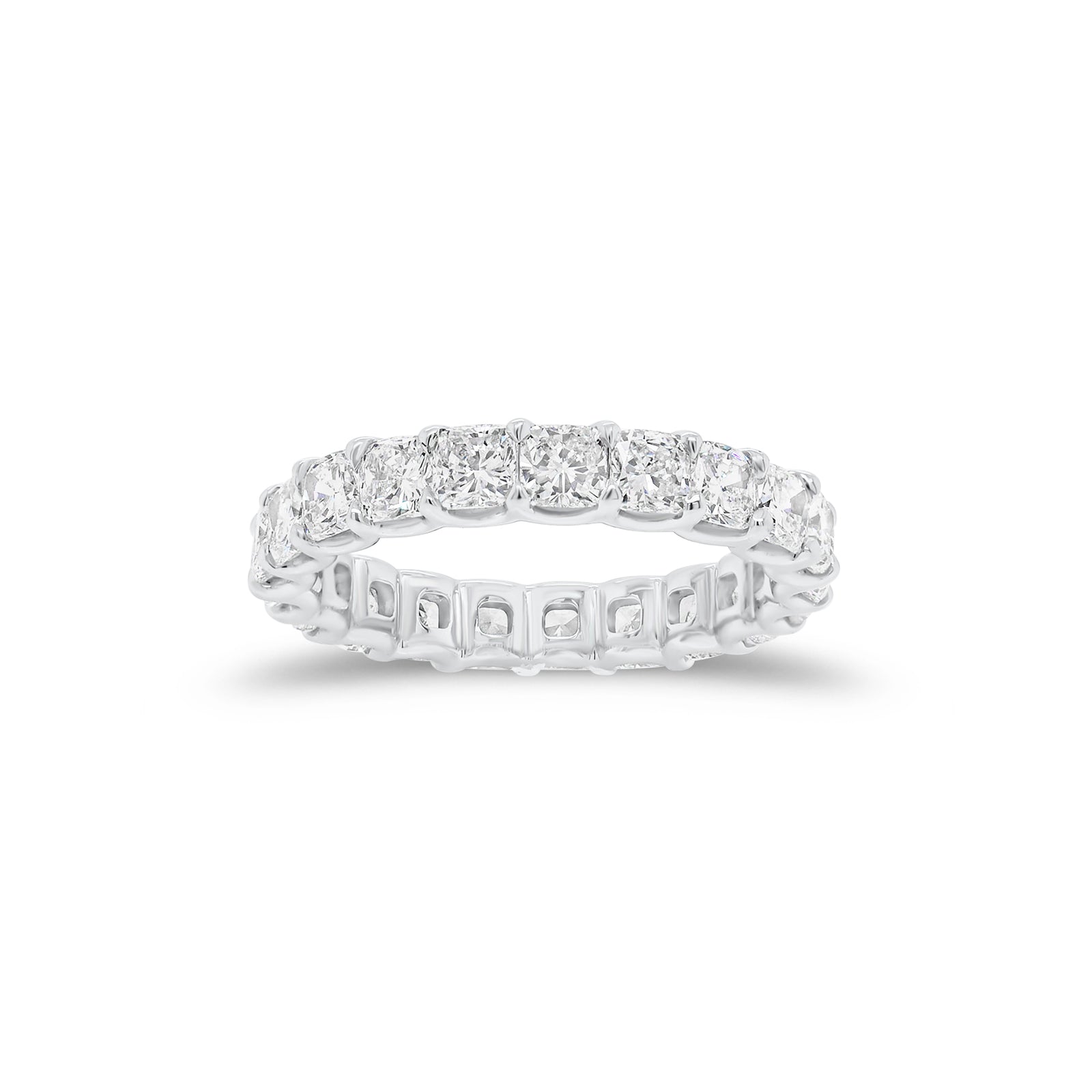 Cushion-Cut Diamond Eternity Ring - 18K gold weighing 3.20 grams  - 21 cushion-cut diamonds weighing 2.99 carats (GIA-graded F-G color, VS2 clarity)