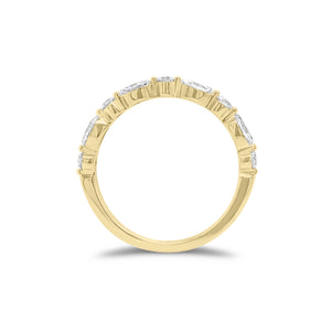 Marquise-Shaped & Round Diamond Wedding Band - 18K gold weighing 1.51 grams - 5 round diamonds weighing 0.18 carats - 4 marquise-shaped diamonds weighing 0.31 carats