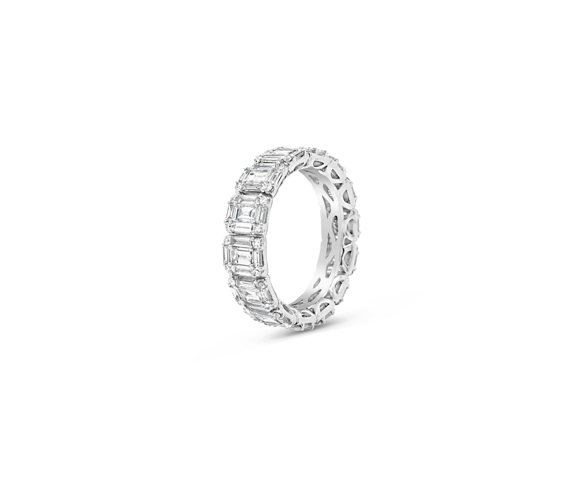 Illusion set Baguette & Round Eternity Ring