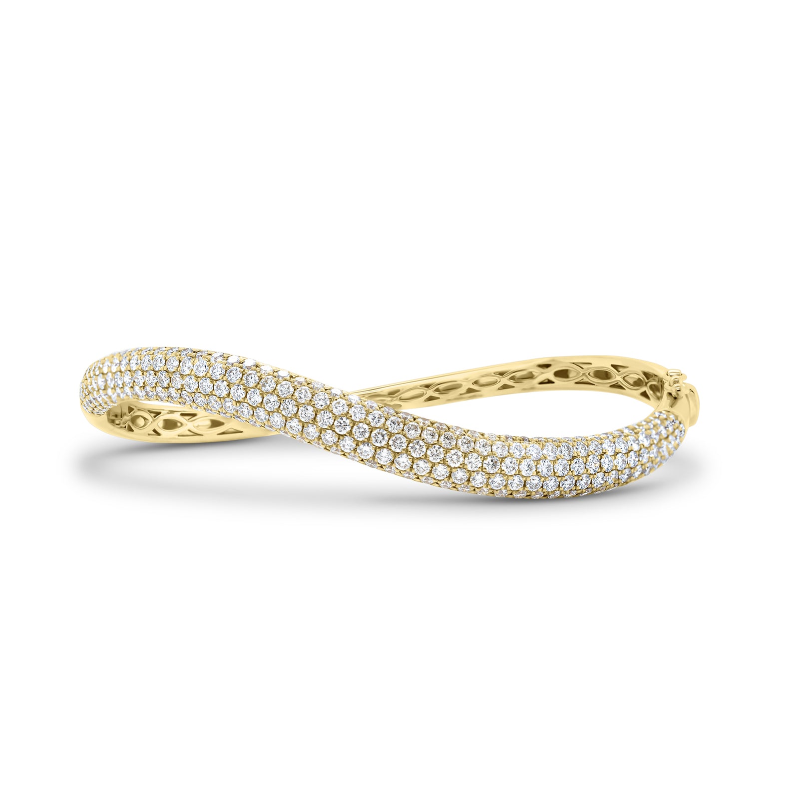 Diamond Wavy Bangle - 18K yellow gold weighing 13.32 grams - 229 round diamonds totaling 2.91 carats