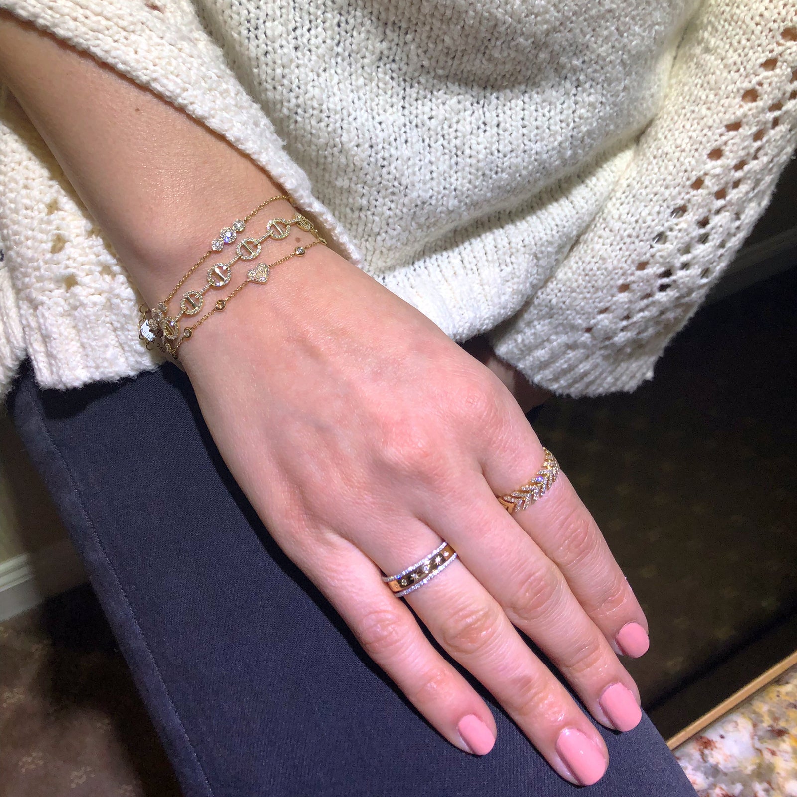 Diamond adjustable heart bracelet -14K gold weighing 1.55 grams  -37 round diamonds with 0.16 total carat weight