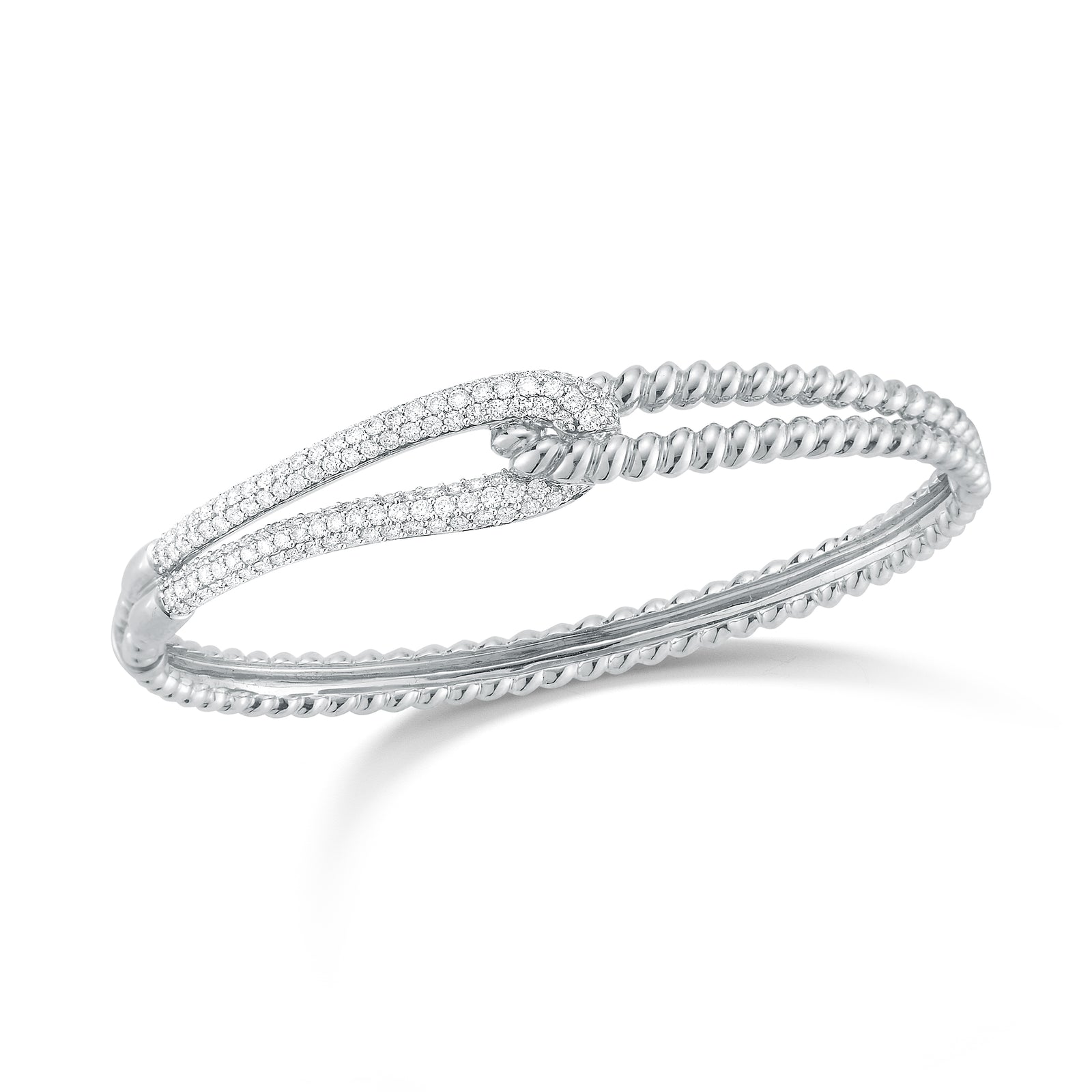 Large Diamond Linked Rope Bangle Bracelet -18k yellow gold weighing 21.73 grams -136 round pave-set diamonds totaling 1.48 carats