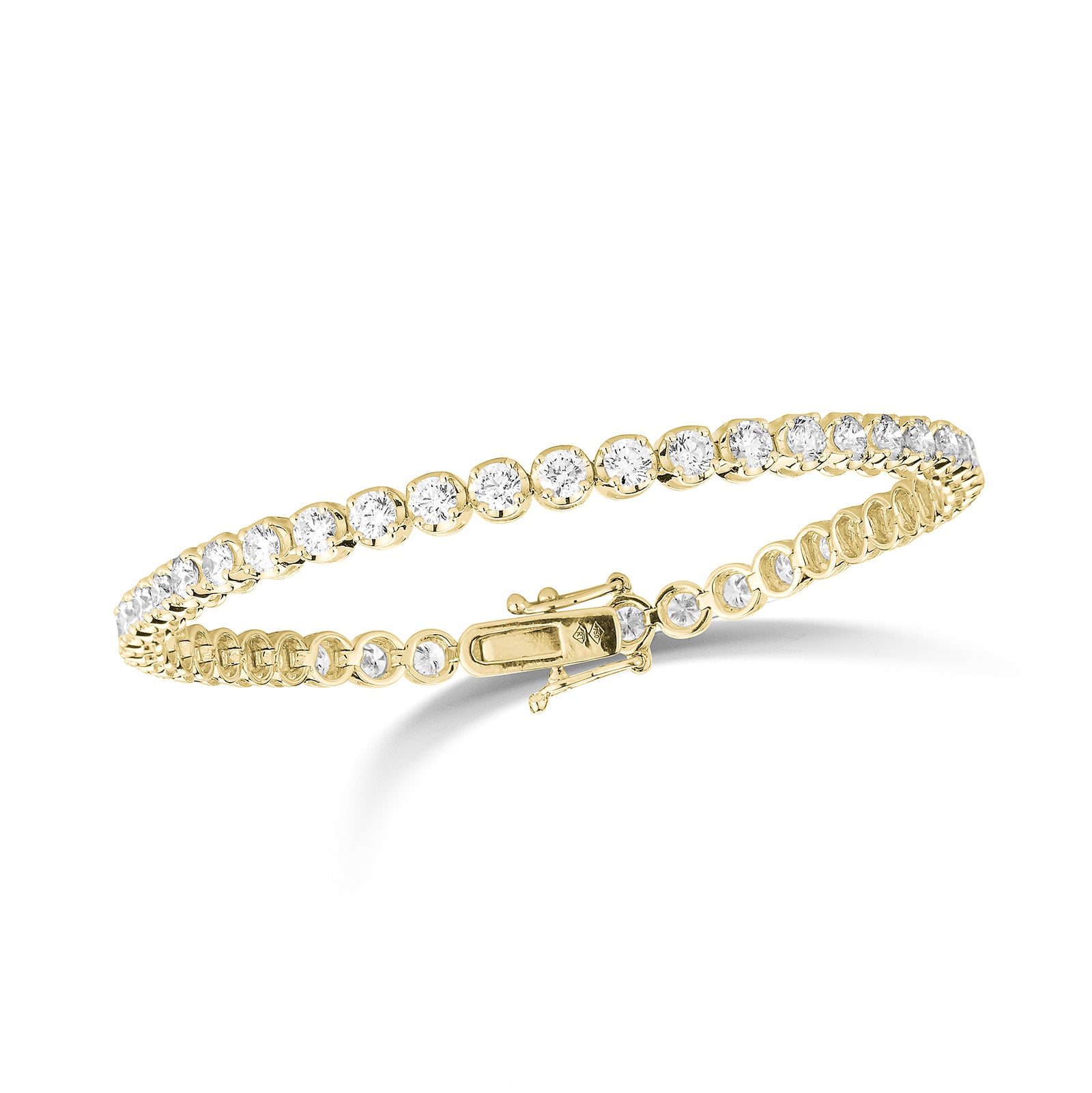 Diamond Tennis Bracelet  -18K gold weighing 9.4 grams  -45 round prong-set diamonds totaling 4.91 carats