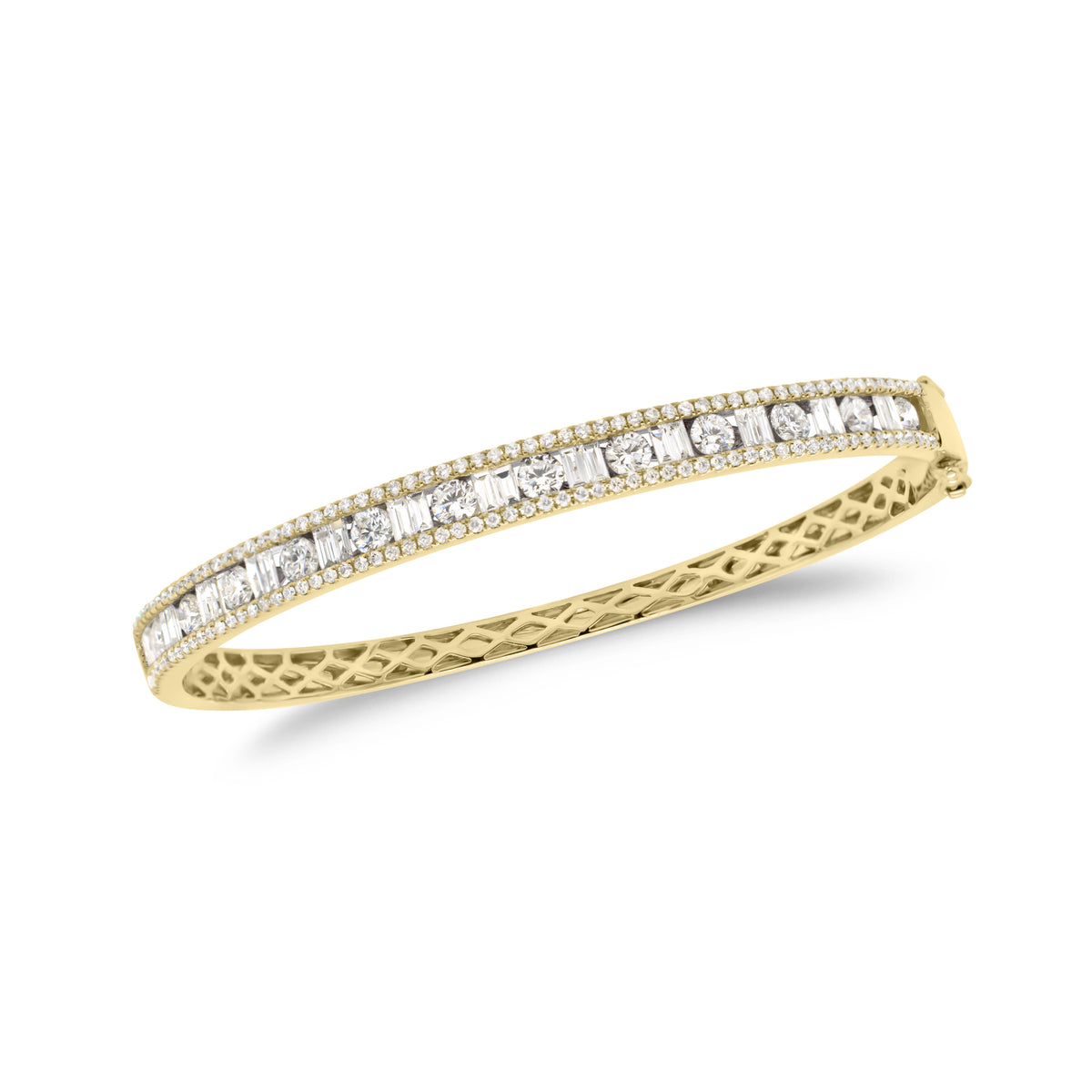 Round & Baguette Diamond Bangle - 14K gold weighing 13.12 grams  - 143 round diamonds totaling 1.92 carats  - 24 straight baguettes weighing 0.73 carats