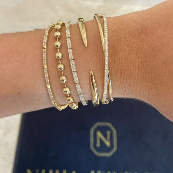 Diamond Structured Tennis Bracelet - 14K gold weighing 7.27 grams  - 300 round diamonds weighing 1.52 carats