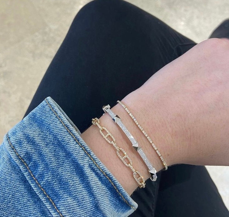 Diamond Tri-Link Bracelet - 14K gold weighing 7.89 grams  - 276 round diamonds weighing 1.54 carats