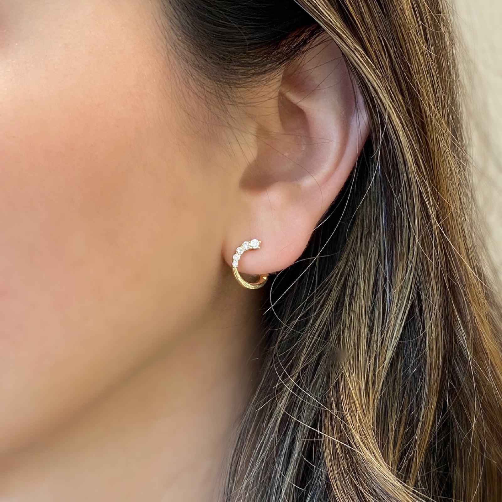 Diamond Small Front-Facing Hoop Earrings - 14K gold weighing 1.94 grams  - 10 round diamonds totaling 0.26 carats