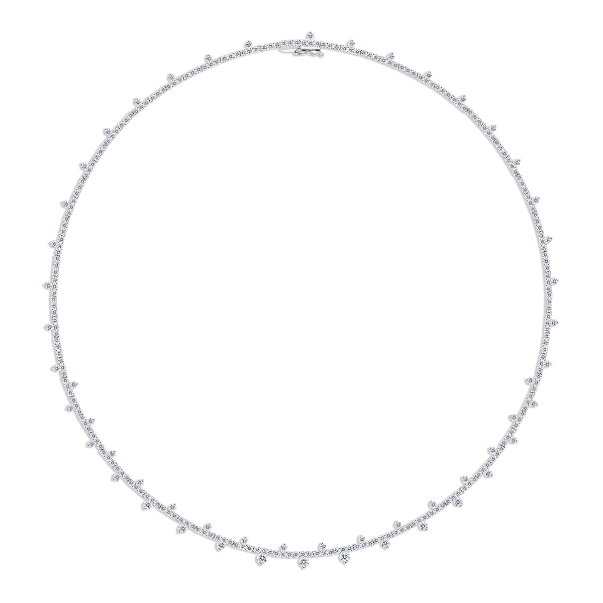 Diamond Slim Collar  - 18K gold weighing 16.88 grams  - 289 round diamonds totaling 5.43 carats