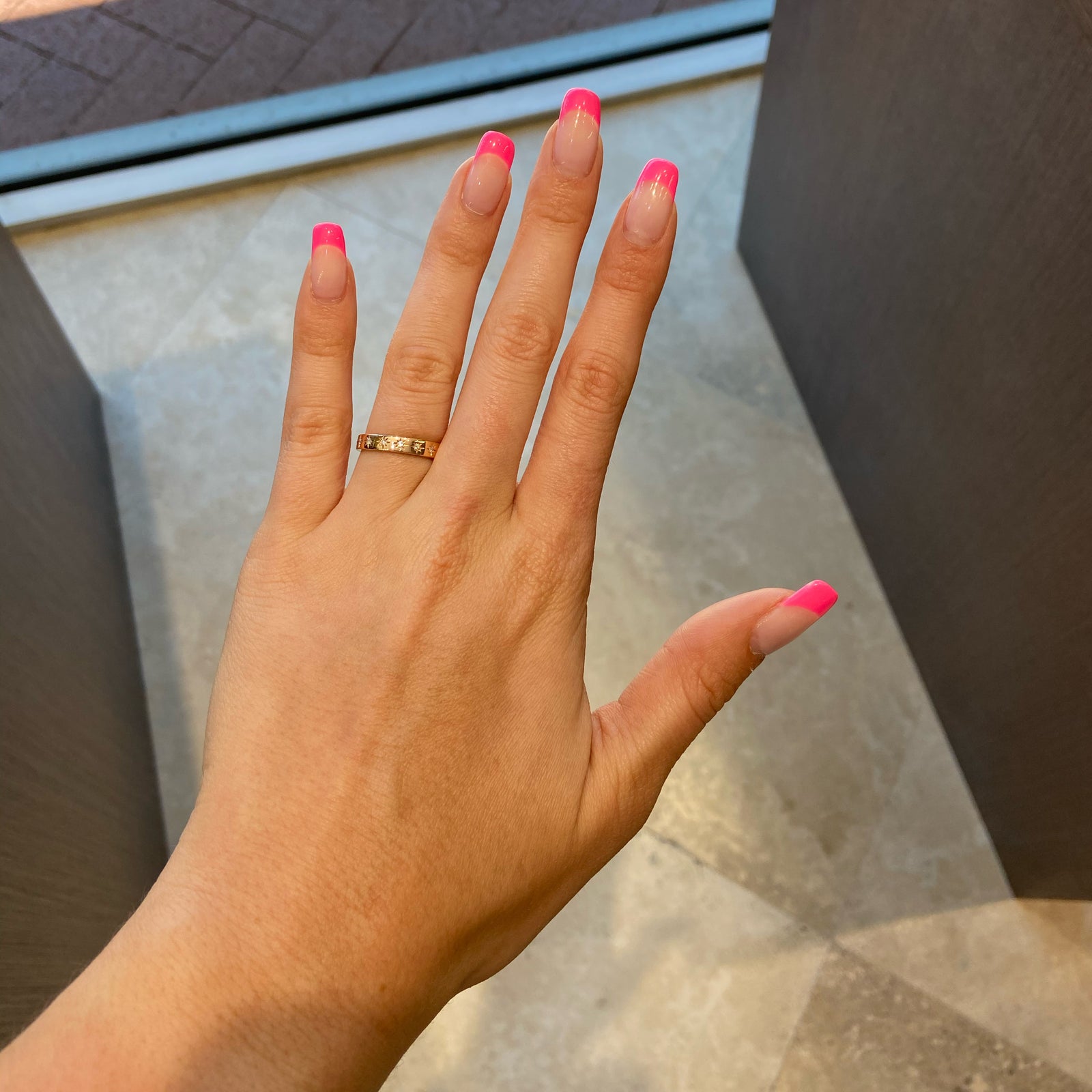 Diamond Starburst Stackable Ring  - 14K gold weighing 2.05 grams  - 16 round diamonds totaling 0.16 carats