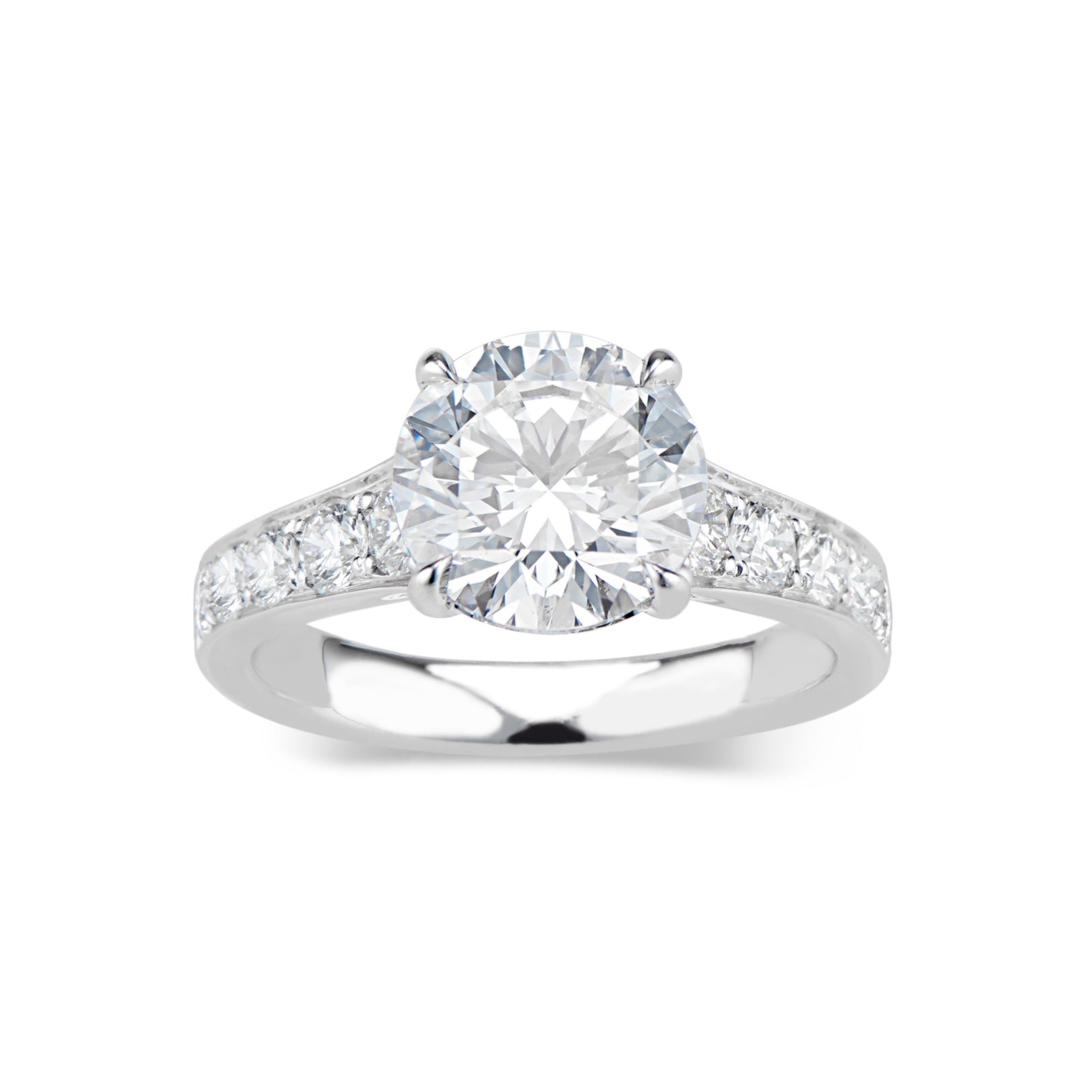 Round Diamond Engagement Ring with Diamond Shoulders  -18 K weighting 4.52 GR  - 10 round diamonds totaling 0.74 carats