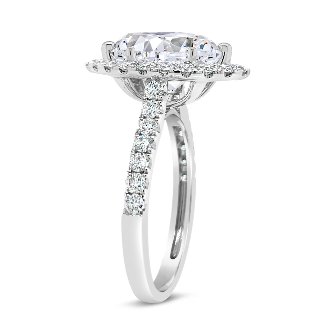 Marquise Halo Diamond Engagement Ring  -18K weigting 3.50 GR  - 30 round diamonds totaling 0.88 carats