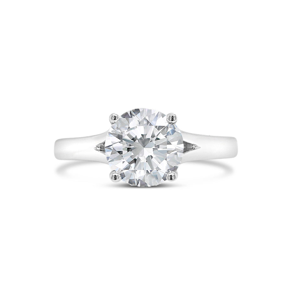 Diamond Solitaire Engagement Ring  -18K weighting 3.14 GR   - 44 round diamonds totaling 0.14 carats