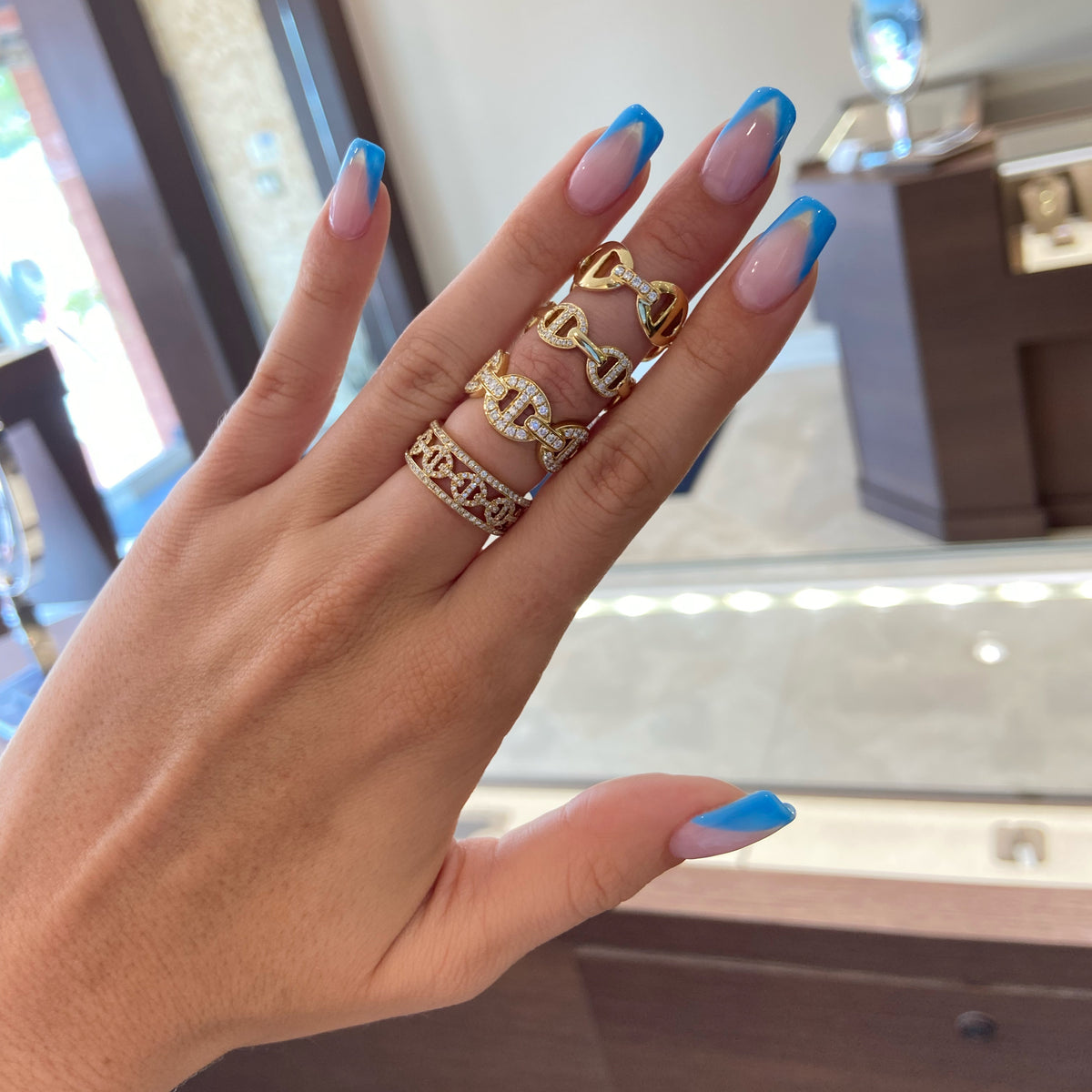 Diamond Anchor Chain Band  - 14K gold weighing 5.91 grams  - 0.59 total carat weight