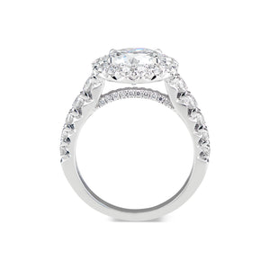 Round Diamond Halo Engagement Ring  -18K weighting 5.30 GR  - 46 round diamonds totaling 1.22 carats