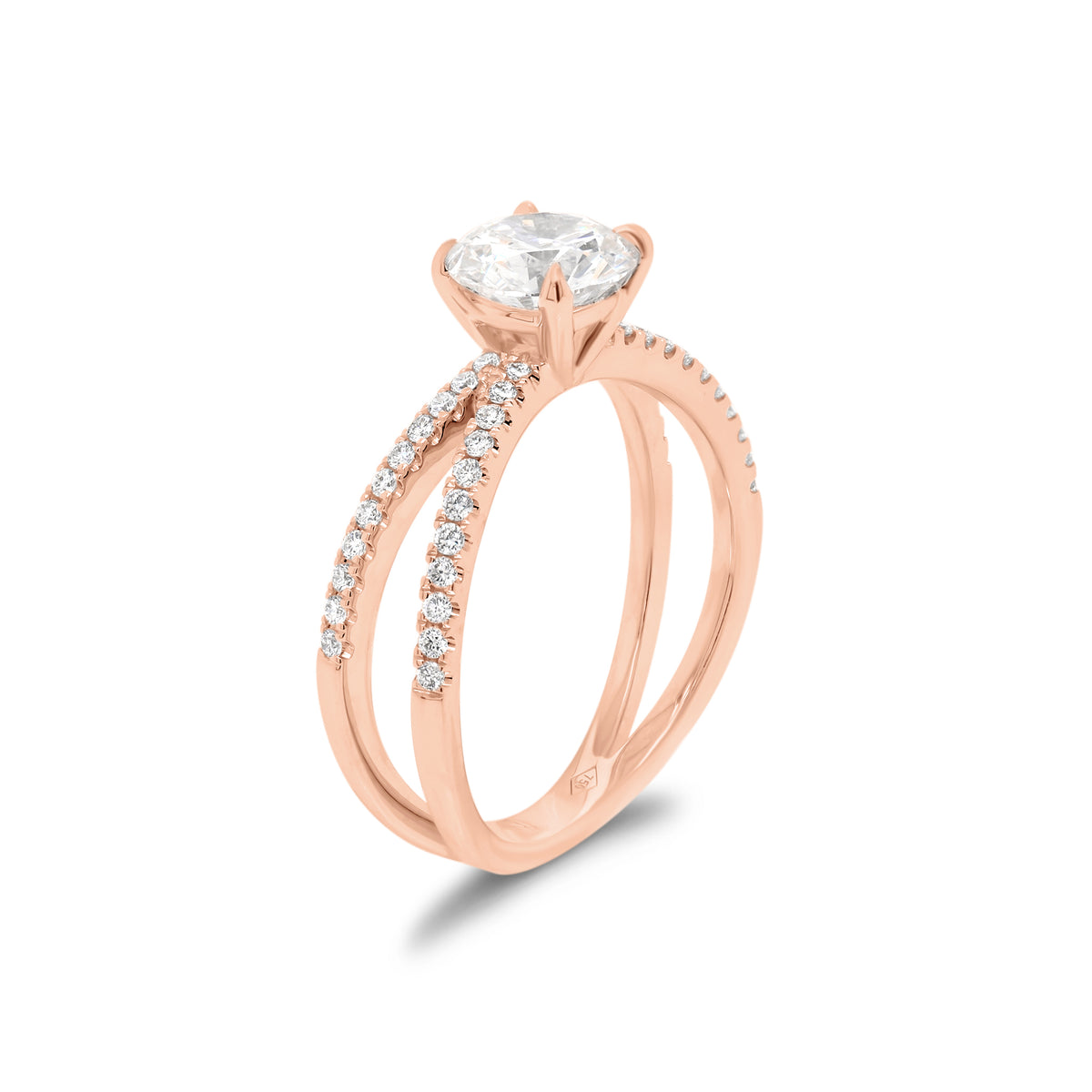 Round Diamond Engagement Ring with Open Shank  -18K weighting 4.02 GR  - 44 round diamonds totaling 0.26 carats