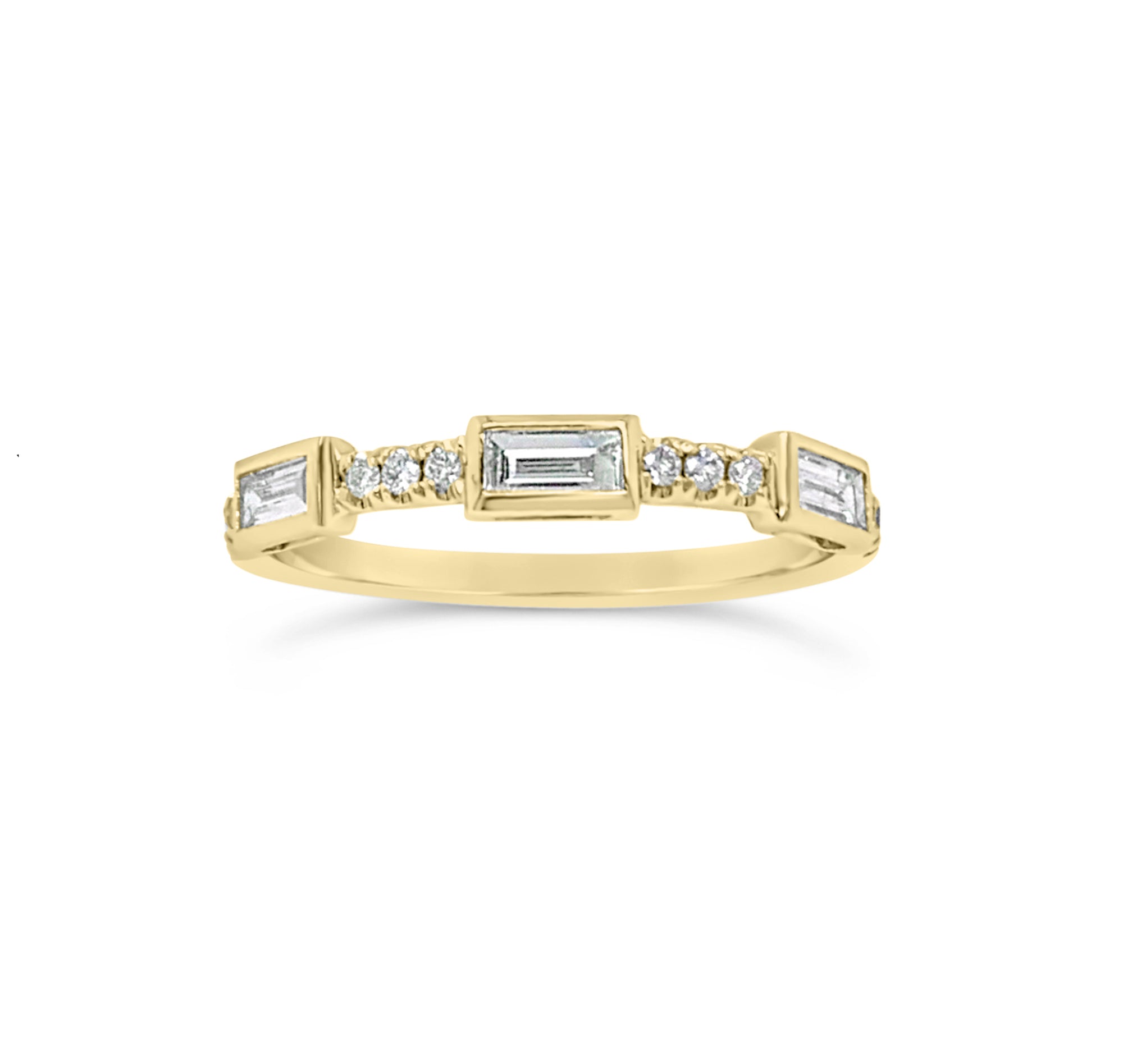 Diamond Baguette Slim Wedding Band  - 18k 1.79 GR  - 3 striahgt 0.20 total carat weight (baguettes)  - 12 round diamonds 0.10 total carat weight (rounds)