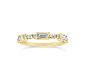 Diamond Baguette Slim Wedding Band  - 18k 1.79 GR  - 3 striahgt 0.20 total carat weight (baguettes)  - 12 round diamonds 0.10 total carat weight (rounds)