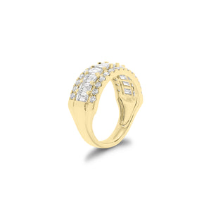 Emerald-Cut and Round Diamond Wedding Band - 18K gold weighing 4.57 grams  - 11 emerald-cut diamonds weighing 1.51 carats  - 28 round diamonds weighing 0.49  carats