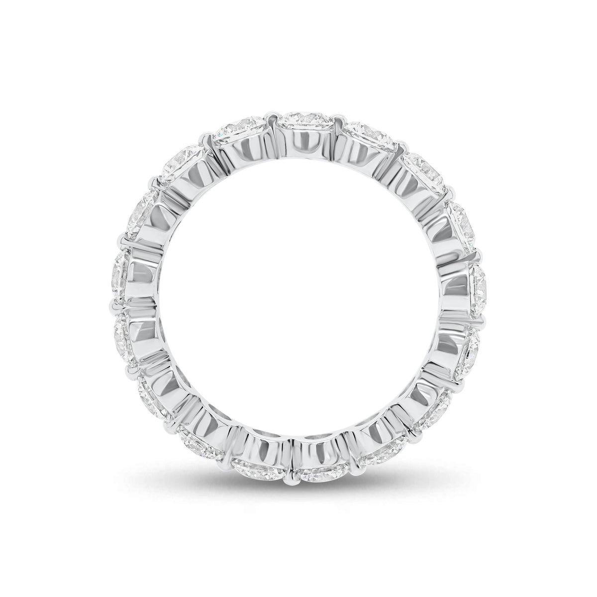 2.62 ct Diamond Eternity Ring - 18K gold weighing 2.48 grams  - 17 round diamonds weighing 2.62 carats