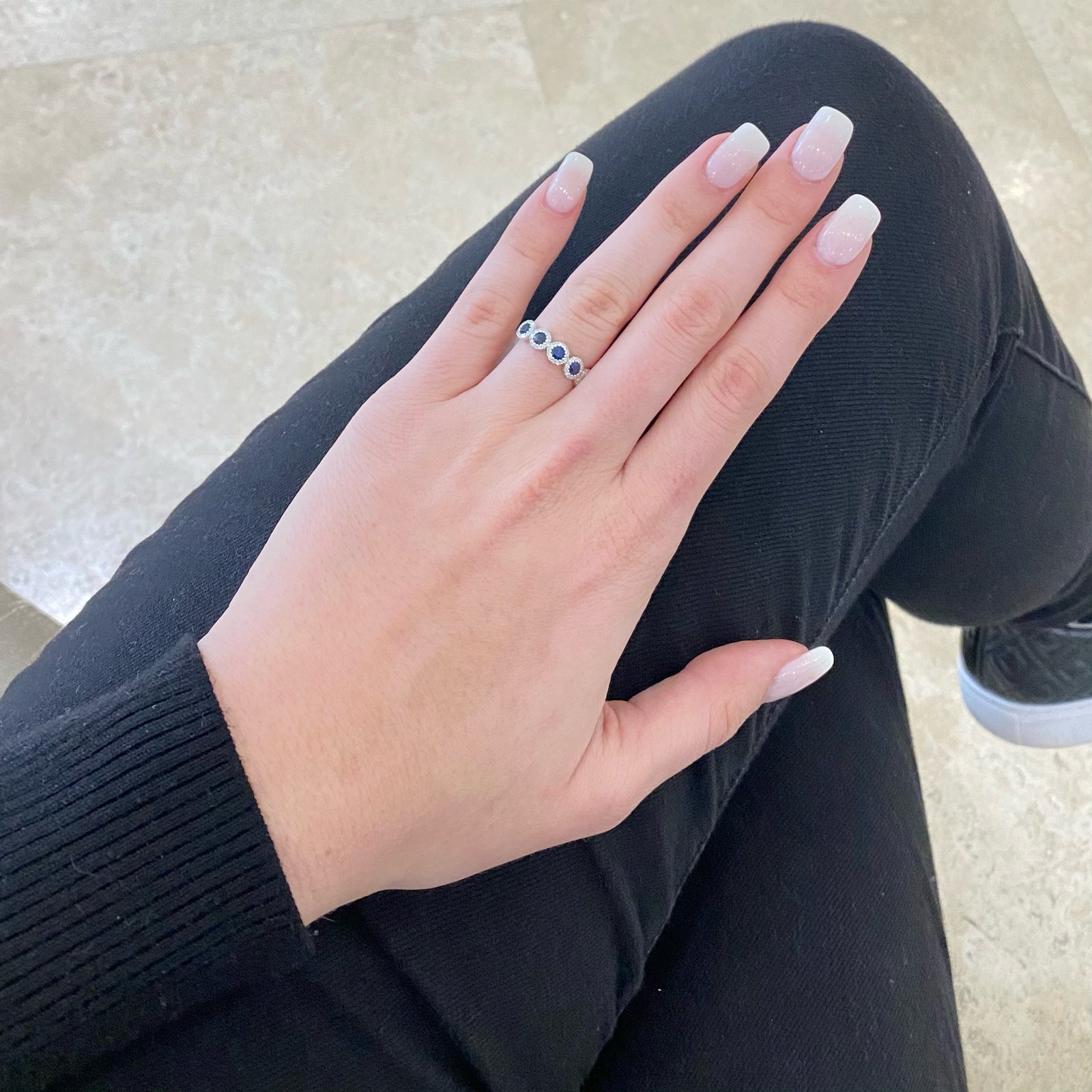 Sapphire and Diamond Halo Ring - 14K gold - 0.20 cts round diamonds - 0.70 cts sapphires